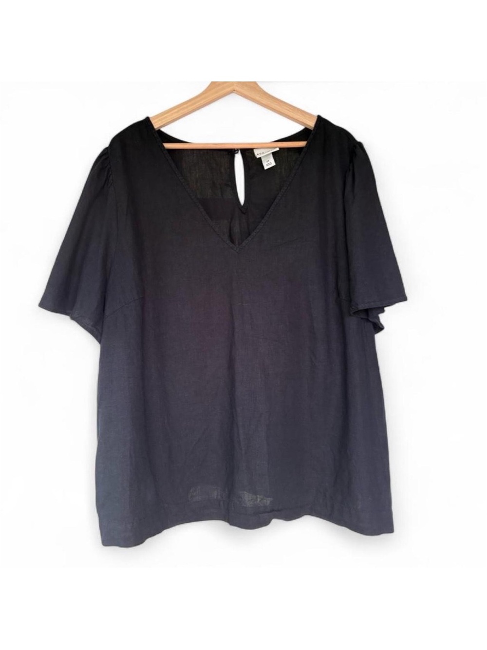 Classic black linen blend top XXL 2X plus size basic minimalist flutter sleeve